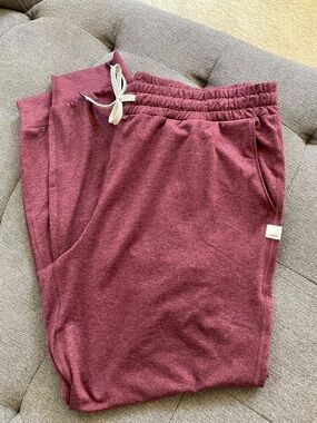NWOT Vuori Drawstring Performance Jogger Pants L